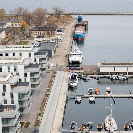 Sea Towers 15th Floor With Sea View By Renters Prestige *