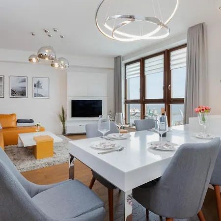 Sea Towers 15th Floor With Sea View By Renters Prestige Апартаменты Гдыня